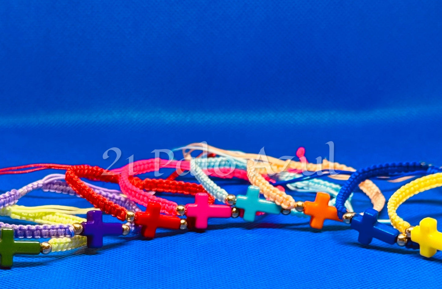 Pulsera Crucifijo de Diferentes Colores