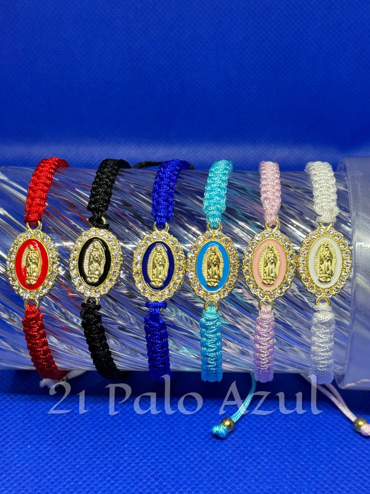 Pulsera con la Virgen Santísima