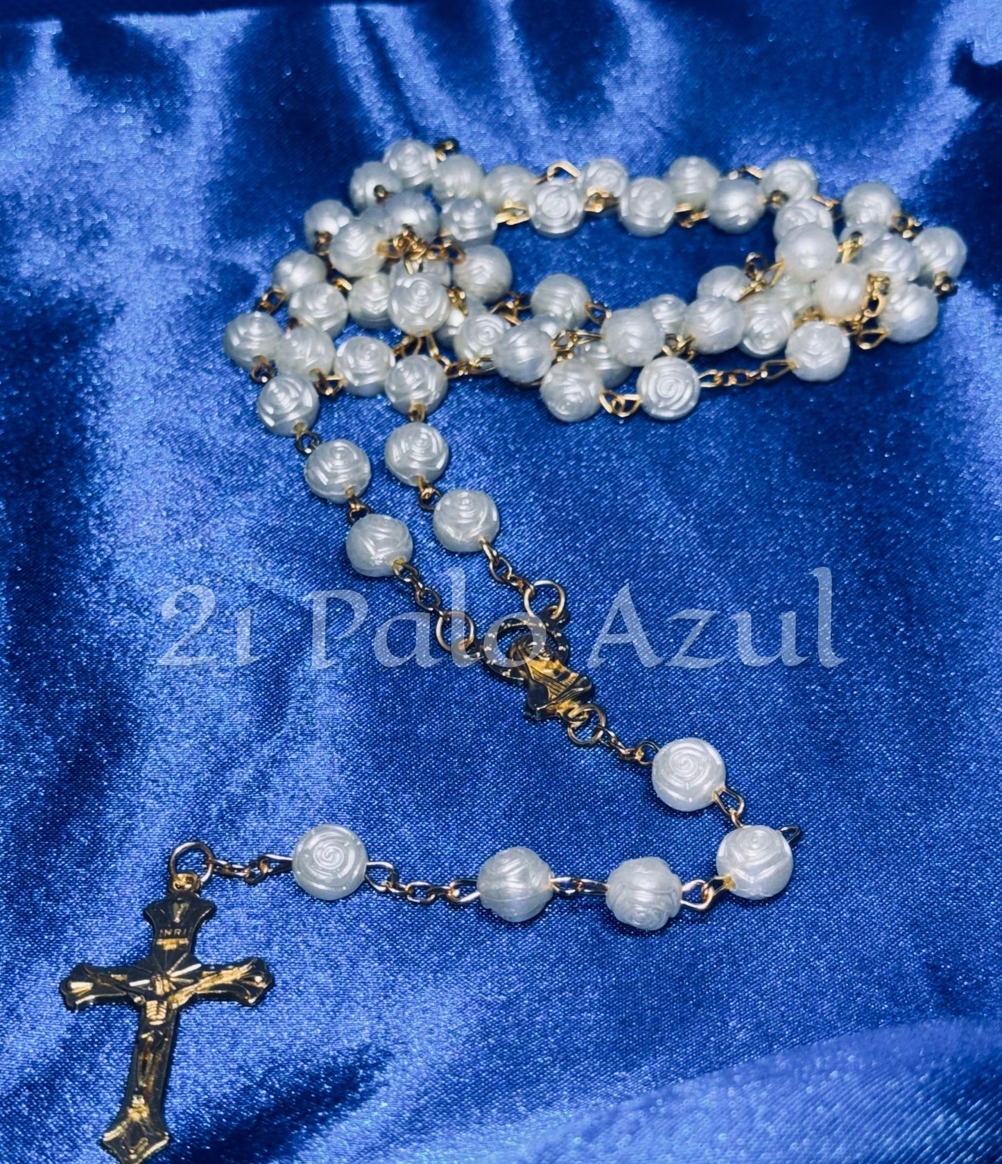Rosario en forma de Rosa Blanca